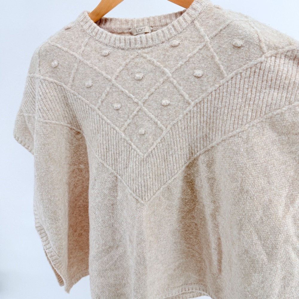 LOFT Women's Cream Knit Poncho Sweater M/L Short Sleeve Pullover‎ Textured